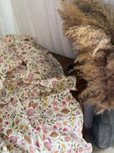 LITTLE PETAL MUSLIN SWADDLE