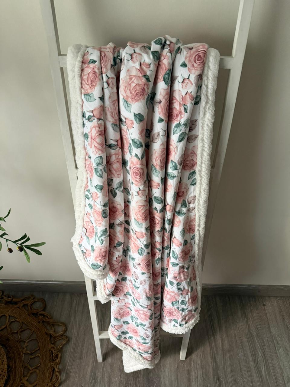 SERENITY ROSES FLANNEL BLANKET MTM