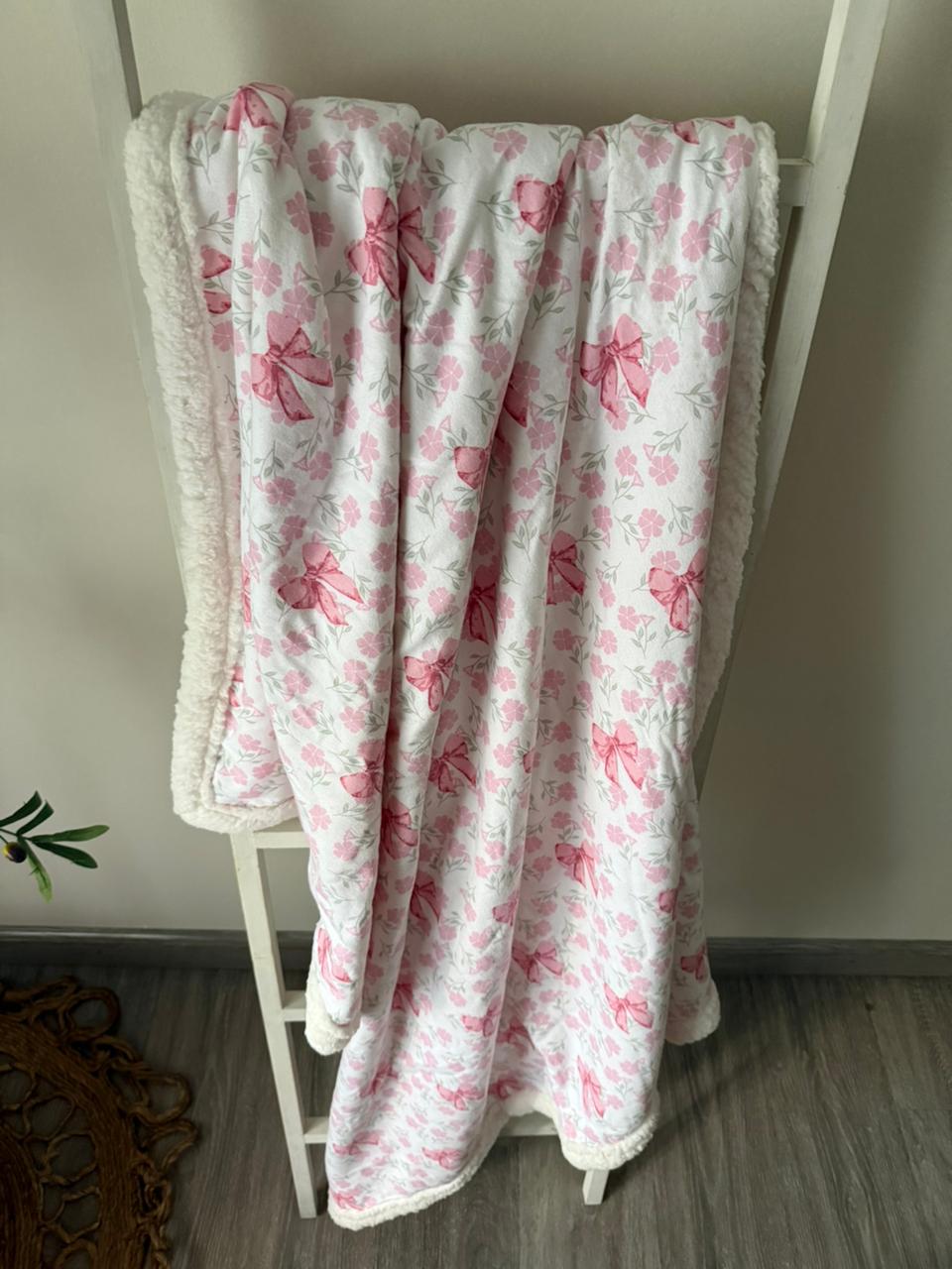 BOWS & PETAL FLANNEL BLANKET MTM