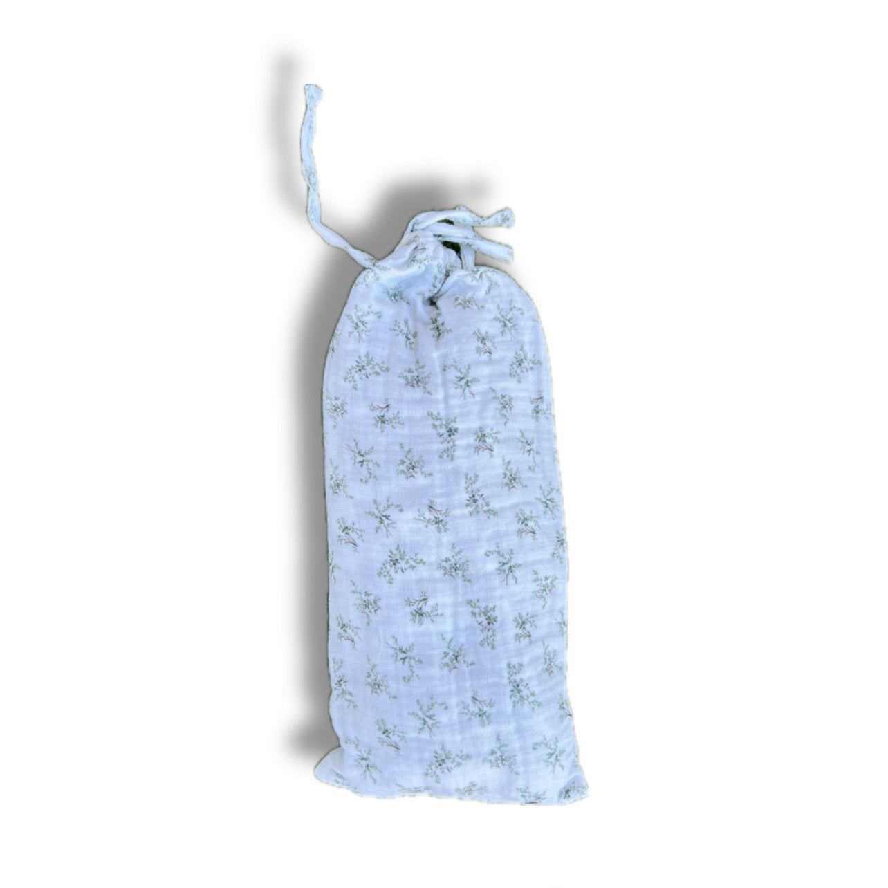LEAFY GREEN NURSING COVER